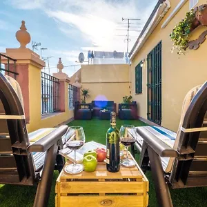 triana-penthouse-by-sevillaluxurysuites.es-andalucia.com/